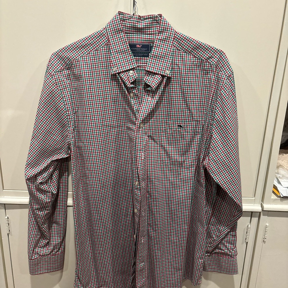 Vineyard Vines Men's Red and Blue Checkered Shirt